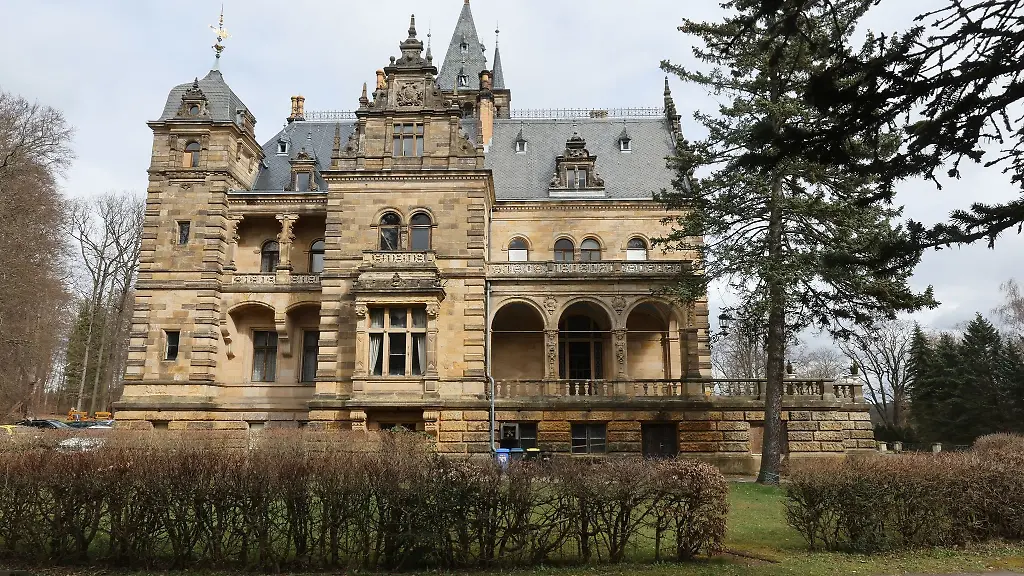 Das-Schloss-Hummelshain