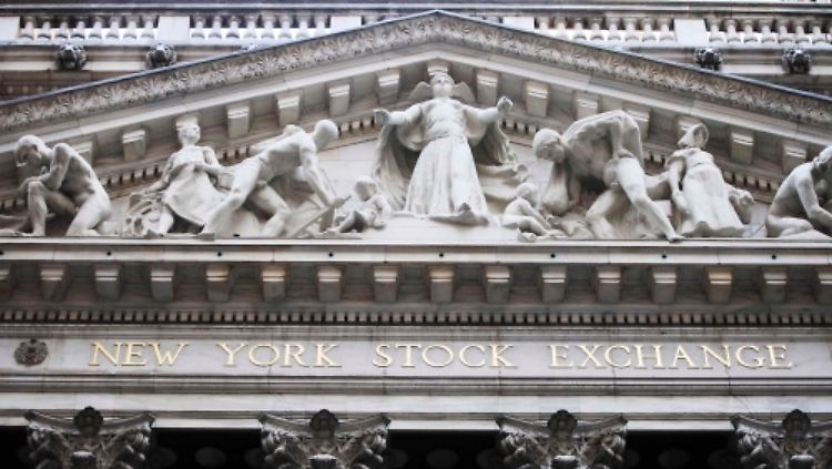 Von jeher europäisch beeinflusst: Details aus der Fassade der New Yorker Börse.