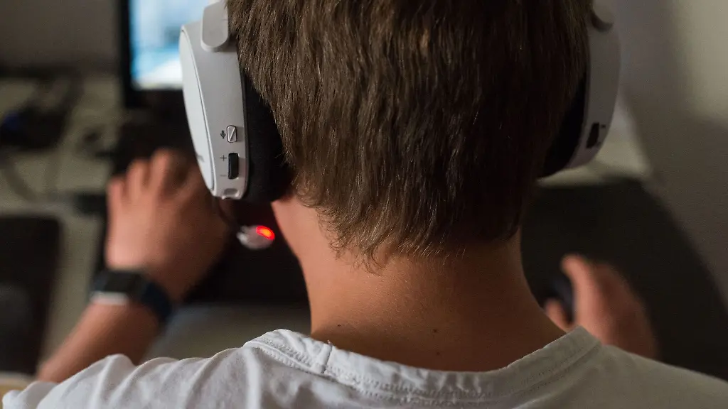 Seit-2019-hat-sich-der-Anteil-der-betroffenen-Jugendlichen-von-2-7-Prozent-auf-6-3-Prozent-im-vergangenen-Jahr-erhoeht-Das-ergab-eine-gemeinsame-Untersuchung-der-DAK-und-der-Uniklinik-Hamburg-Eppendorf