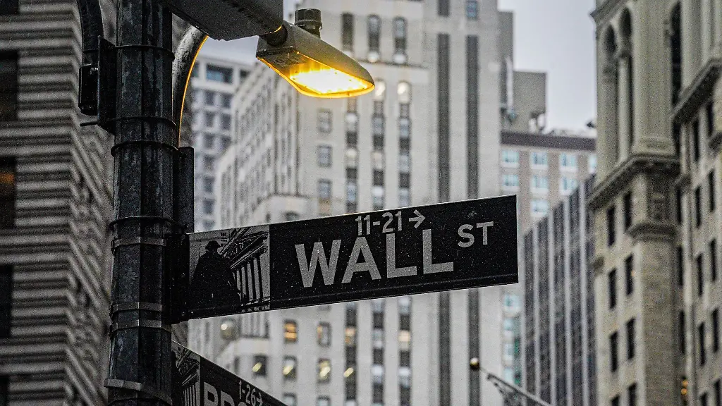 Die-Wall-Street-in-New-York