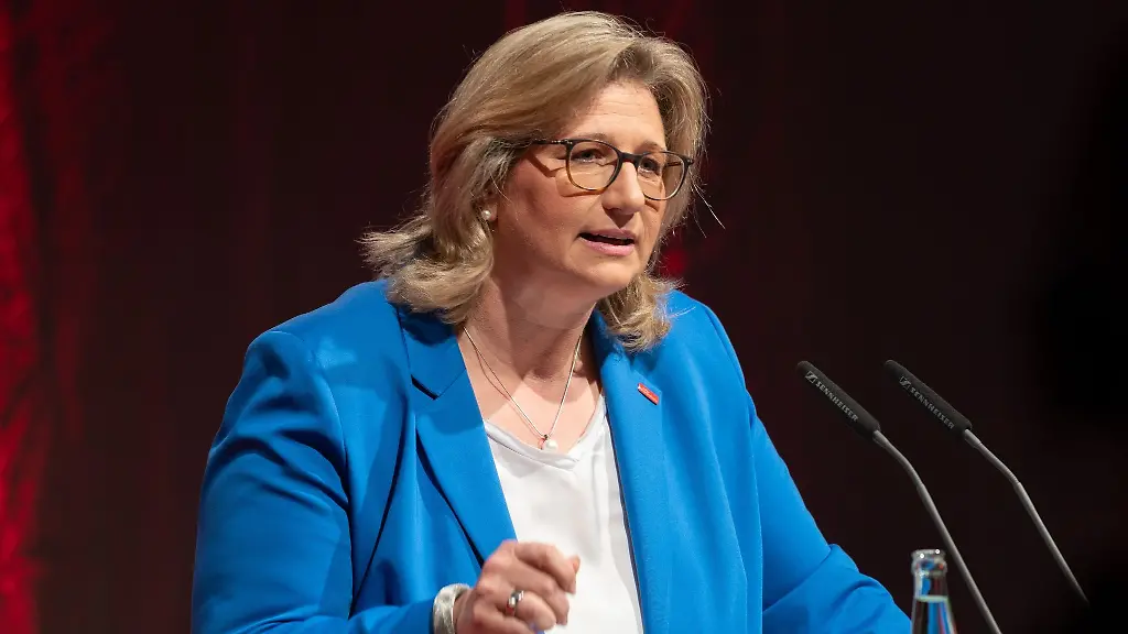 Saarlands-Ministerpraesidentin-Anke-Rehlinger-SPD