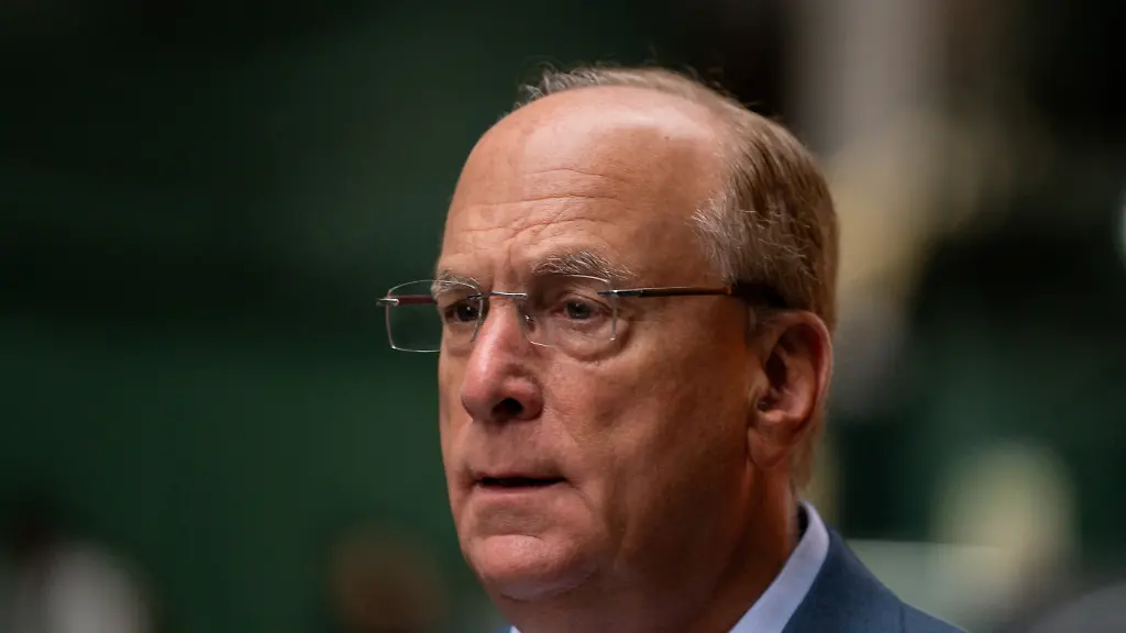 2022-11-30T173742Z-531846053-RC2DWX95YX6K-RTRMADP-3-BLACKROCK-CRYPTO