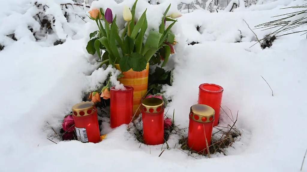 259a275634927e3331ff50bb89c2bc71