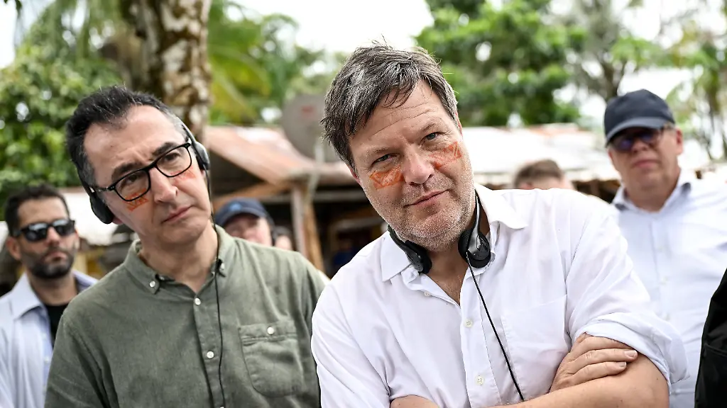 5d7c661e9354d293920e98a46ee8c89c