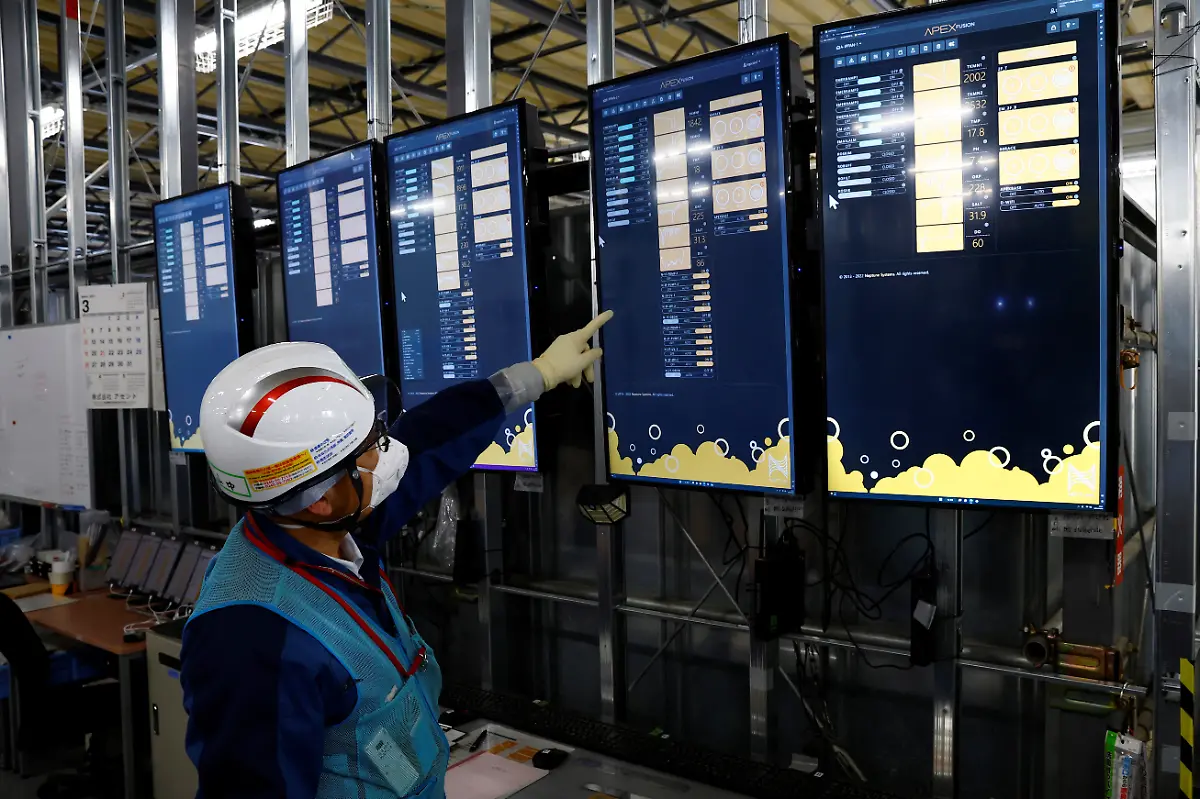 2023-03-09T230143Z-1833223713-RC2GPZ9UTRXY-RTRMADP-3-JAPAN-FUKUSHIMA-WATER-FISH