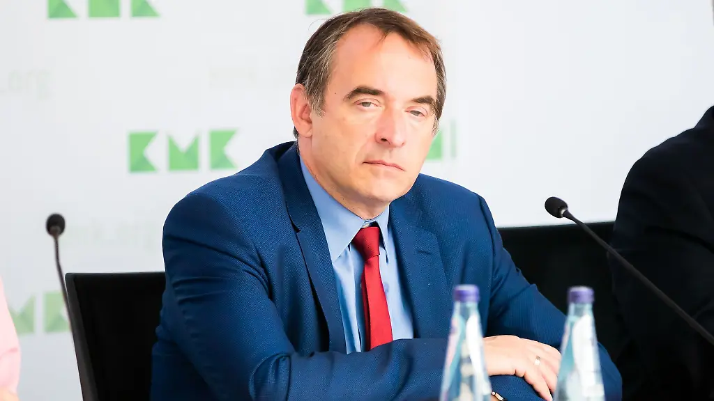 Hessens-Kultusminister-Alexander-Lorz-CDU-hat-die-Organisation-des-Bildungsgipfels-kritisiert