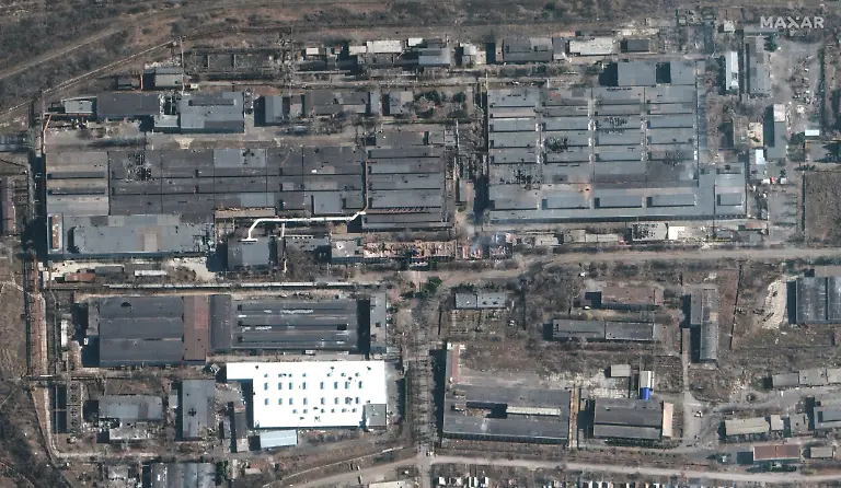 06-industrial-facilities-bakhmut-ukraine-6march2023-wv3