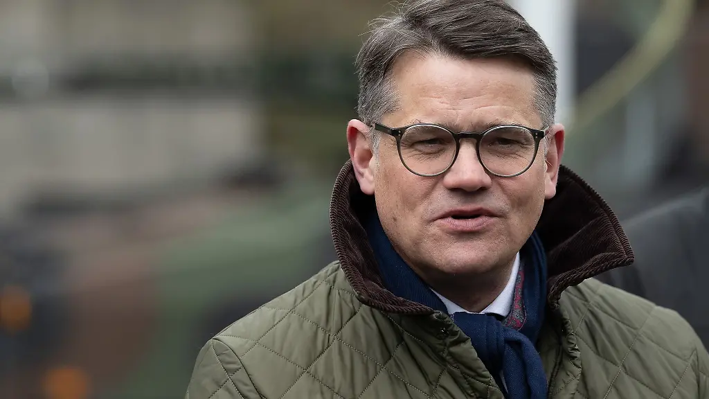 Boris-Rhein-CDU-Ministerpraesident-von-Hessen-gibt-ein-Pressestatement