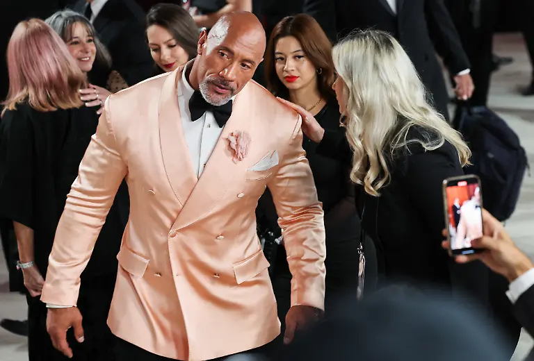 8ccf4fd3f30a684f40c2ca3c34494dfc