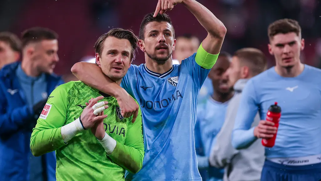 09923ca03080e474826c56ef09dece8b