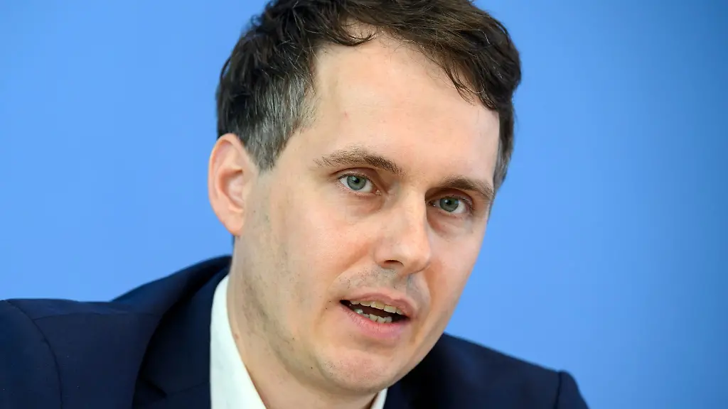 Gruenen-Haushaltsexperte-Sven-Christian-Kindler-zeigt-sich-hinsichtlich-der-Etatplanung-2024-zuversichtlich