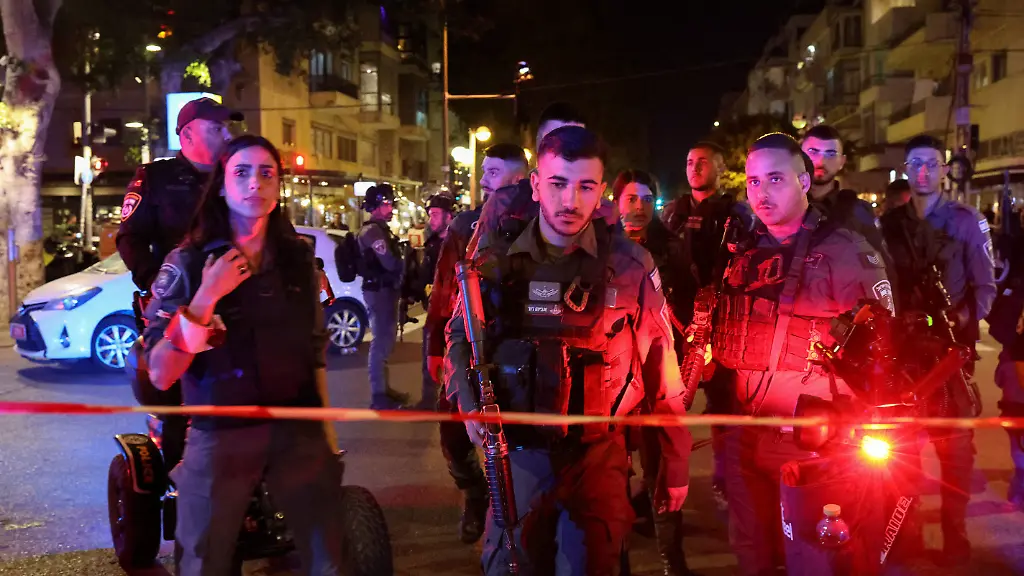 2023-03-09T201040Z-889113828-RC2KQZ9Y1S67-RTRMADP-3-ISRAEL-SHOOTING