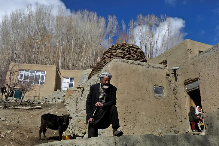 2023-03-07T102341Z-1127813756-RC2PLZ9B65U0-RTRMADP-3-WOMENS-DAY-AFGHANISTAN