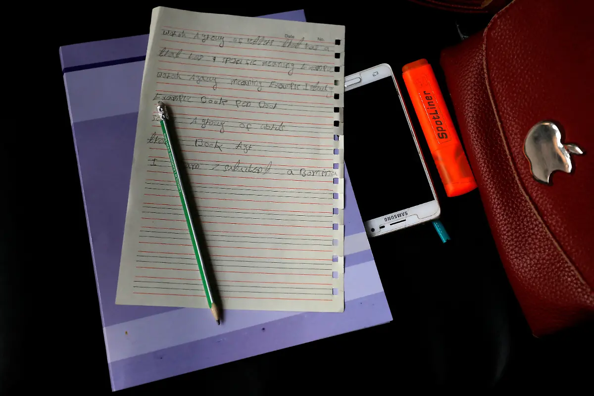 2023-03-07T102328Z-1782569644-RC2LLZ9KCSU2-RTRMADP-3-WOMENS-DAY-AFGHANISTAN