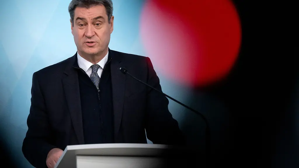 Markus-Soeder-CSU-Ministerpraesident-von-Bayern-nimmt-an-einer-Pressekonferenz-teil