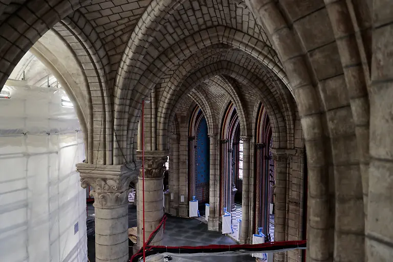 2022-07-28T124215Z-1309221991-RC20LV99XWCM-RTRMADP-3-FRANCE-NOTREDAME