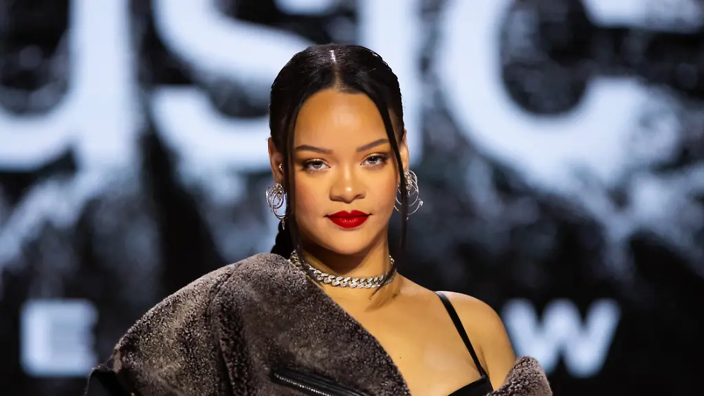 2023-02-09T190813Z-1303803784-MT1USATODAY19954501-RTRMADP-3-NFL-SUPER-BOWL-LVII-HALFTIME-SHOW-PRESS-CONFERENCE