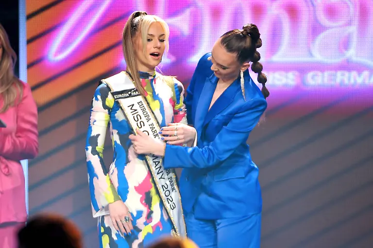 cd2f8108e97b2874939ee8be0882b968