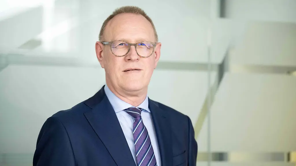 Frank-Dreeke-Vorstandsvorsitzender-von-BLG-Logistics-bei-einem-Interview