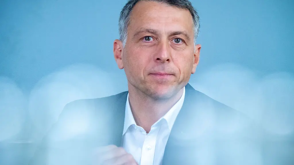 Stefan-Kerth-SPD-Landrat-des-Landkreis-Vorpommern-Ruegen