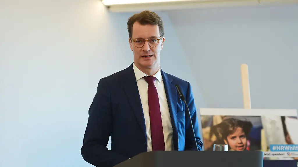 Ministerpraesident-Hendrik-Wuest-CDU-dankt-Einsatzkraeften-fuer-ihre-Hilfe-nach-dem-Erdbeben-in-der-Tuerkei-und-Syrien