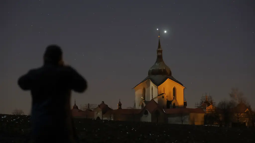 Jupiter-und-Venus-ganz-nach-zusammen-Zwar-nur-eine-optische-Taeuschung-kommt-so-aber-erst-wieder-2025-zustande