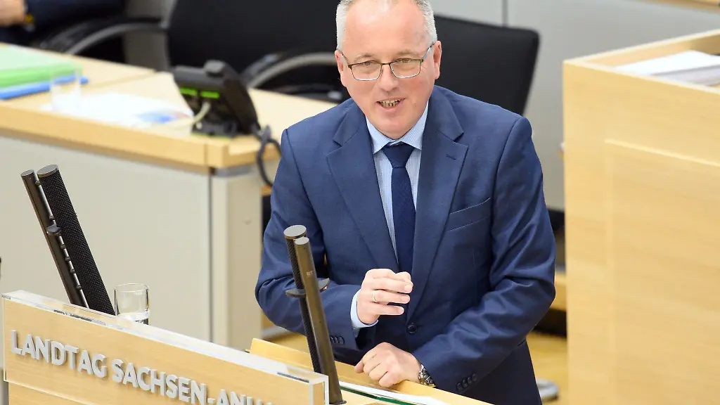 Ruediger-Erben-parlamentarischer-Geschaeftsfuehrer-der-SPD-Fraktion-spricht