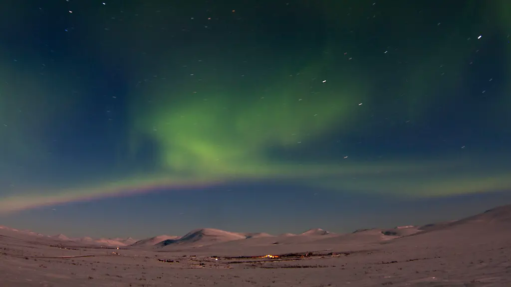 2012-03-10T000000Z-15827833-GM1E83A1ROW01-RTRMADP-3-SOLARSTORM