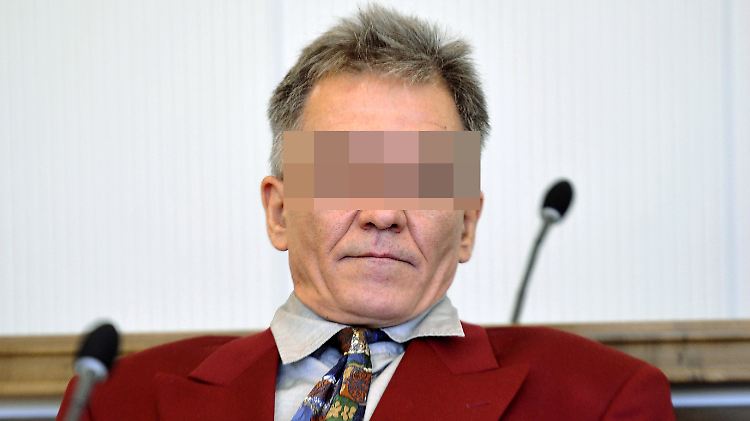 Am zweiten Prozesstag legt der Vater ein Teilgeständnis ab.
