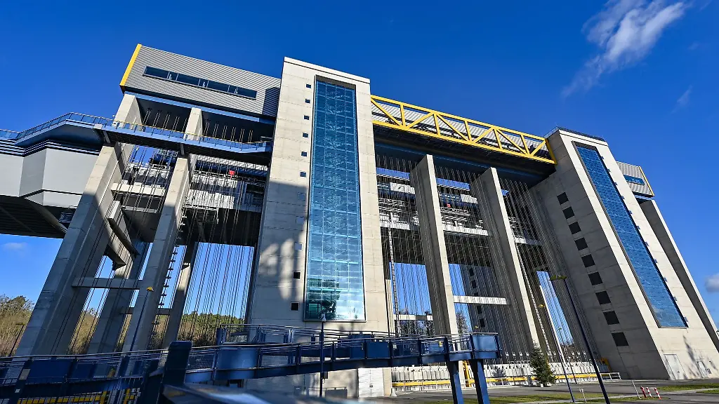 Das-neue-Schiffshebewerk-in-Niederfinow