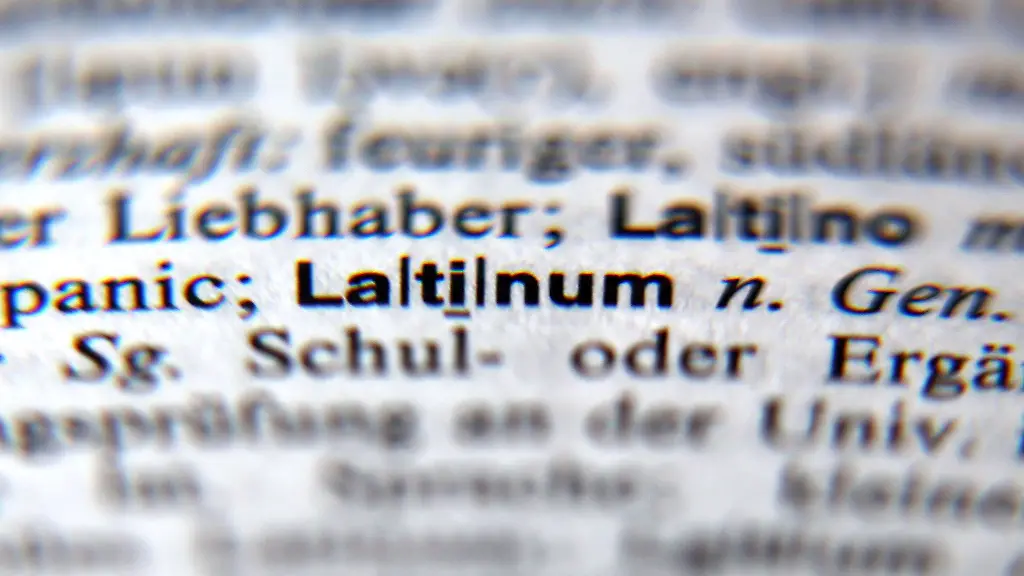 Das-Wort-Latinum-steht-in-einem-Fremdwoerterbuch