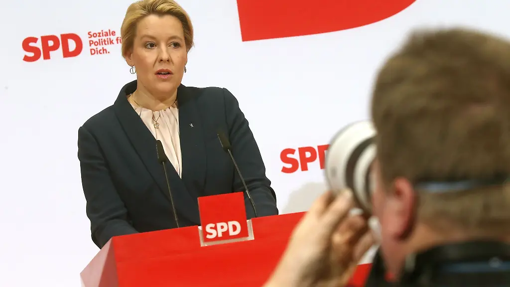 Franziska-Giffey-beantwortet-am-Tag-nach-der-Berliner-Wahl-Fragen-von-Journalisten