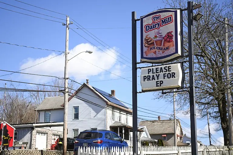 2023-02-23T185640Z-486607803-RC26HZ9WL13P-RTRMADP-3-USA-OHIO-TRAIN