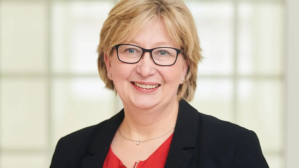 Inka-Gossmann-Reetz-die-neugewaehlte-Polizeibeauftragte-Brandenburgs