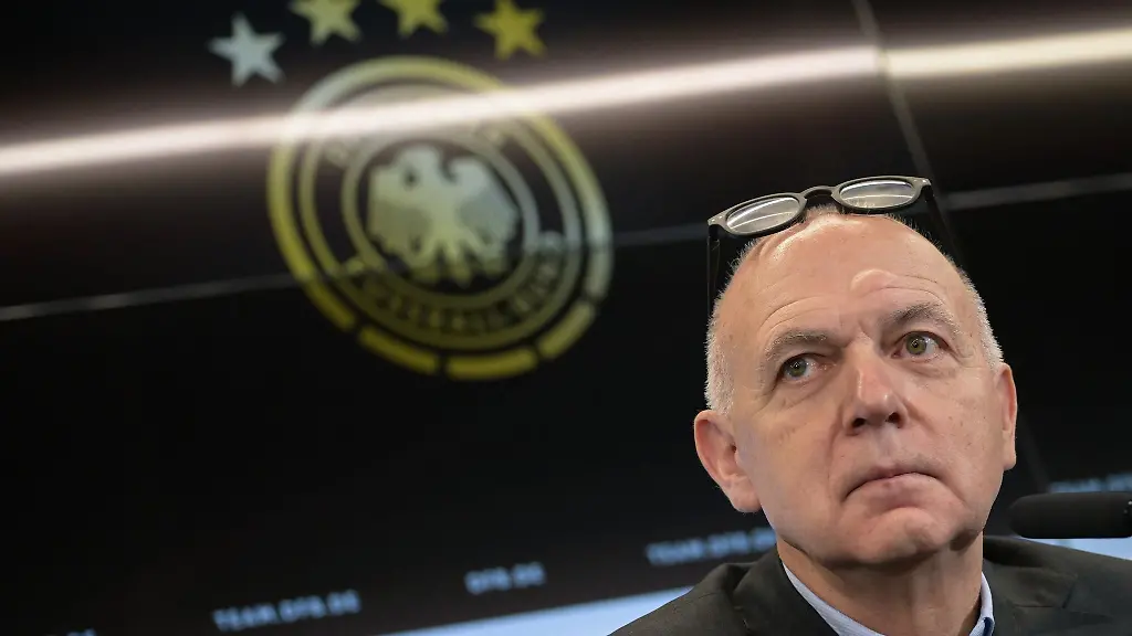 DFB-Praesident-Bernd-Neuendorf-nimmt-an-einer-Pressekonferenz-teil