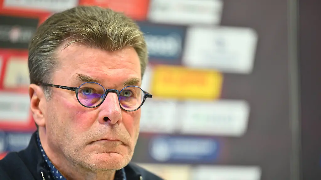 7e85a6794fea9d46d0203c92efb37bf0