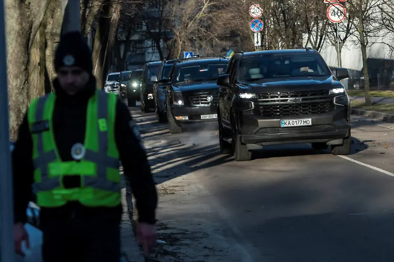 2023-02-20T101735Z-1541416855-RC2UEZ90N3NW-RTRMADP-3-UKRAINE-CRISIS-KYIV-SECURITY