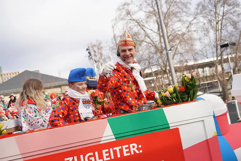 1695b7afebbb55f918fc1c62ab9ea6c2