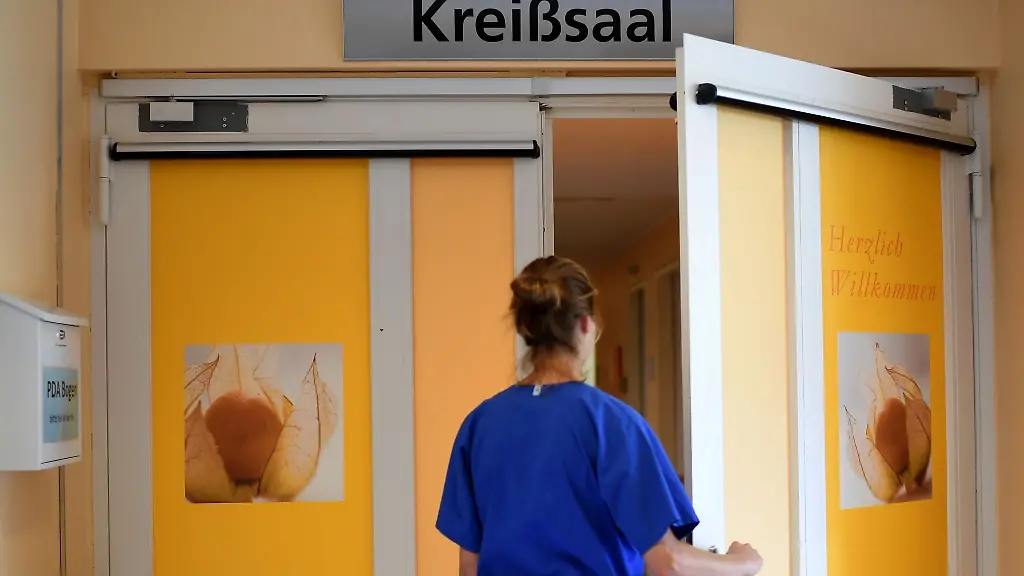 Dem-Statistischen-Bundesamt-zufolge-stieg-der-Anteil-von-Kaiserschnitten-bei-Krankenhausgeburten-im-Vergleich-zum-Vorjahr-um-1-2-Prozentpunkte-Er-betraegt-nun-30-9-Prozent