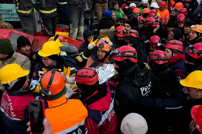 76c49199baeb681eeaffbfd46391ca50