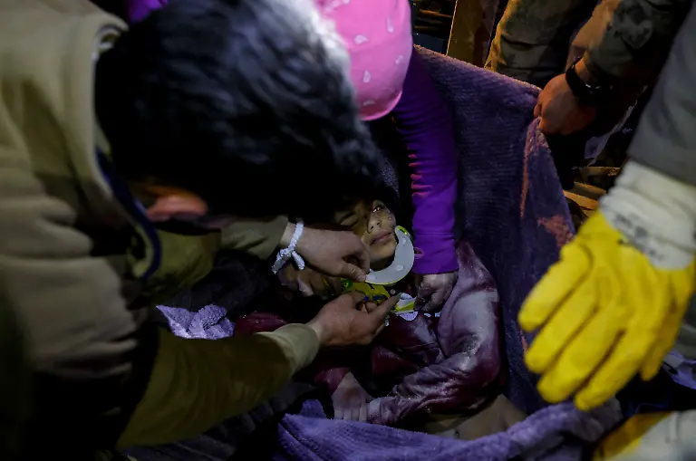 b002e3c8bcc7cdb641fec4963e0d9cc6