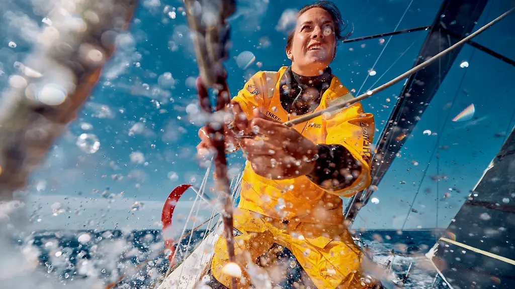 Die-Olympia-Zweite-Susann-Beucke-aus-Strande-holte-mit-dem-Schweizer-Team-Holcim-PRB-bei-ihrem-ersten-Einsatz-den-Sieg-auf-Etappe-zwei-im-The-Ocean-Race