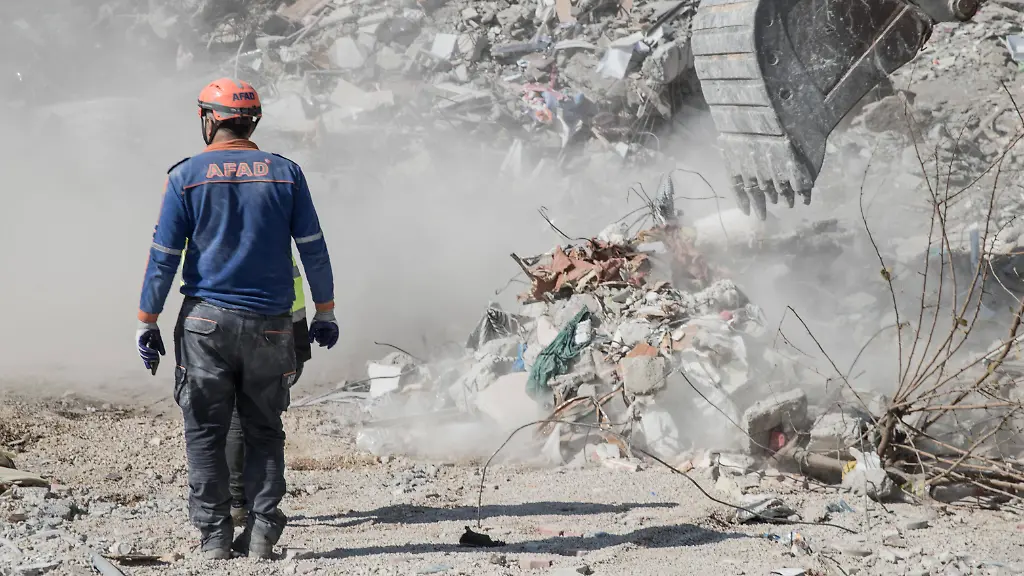 38d677f74164e0fff72cb249609f81cd