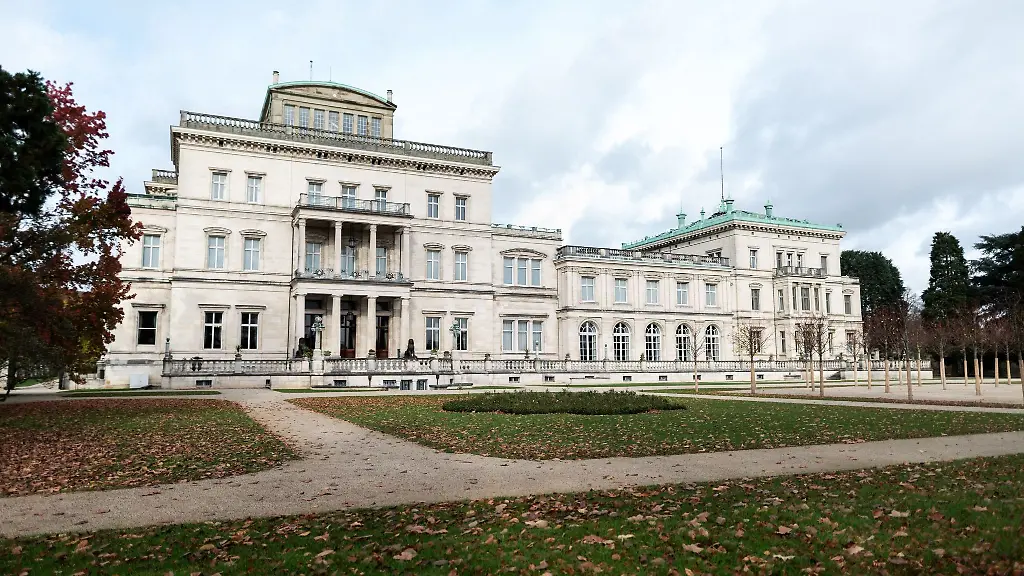 Die-Villa-Huegel-im-Essener-Stadtteil-Bredeney