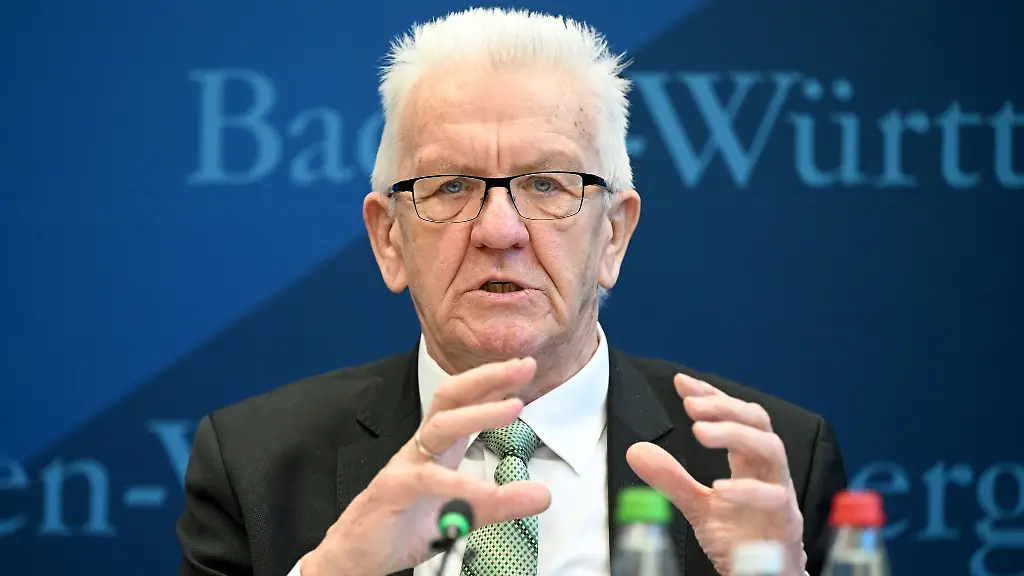 Winfried-Kretschmann-Buendnis-90-Die-Gruenen-Ministerpraesident-von-Baden-Wuerttemberg