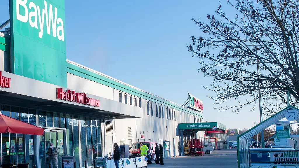 Ein-Baywa-Baumarkt-in-Neu-Ulm