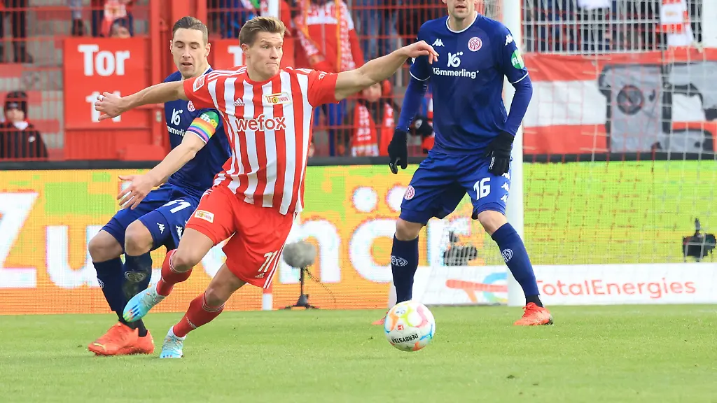 ddfc42074dfa6d4ba80eeafe1d99bf6b