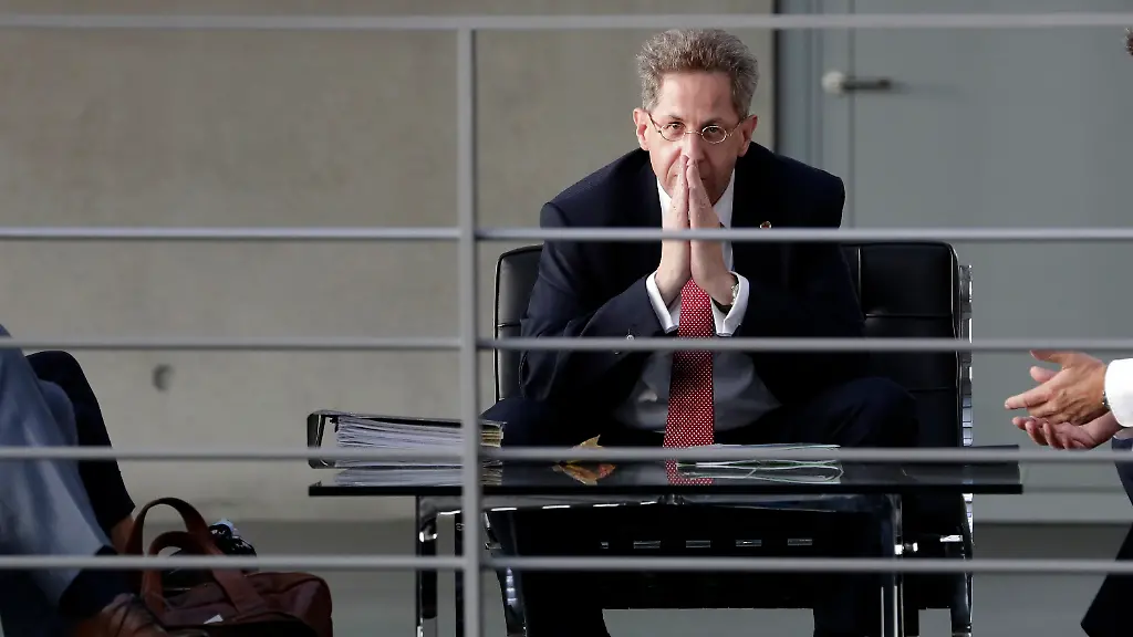 2cf11b46bef18e4dd7ee913f8db6631a