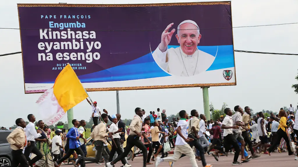 2023-01-31T155834Z-1658156906-RC2Q1Z9GYJJK-RTRMADP-3-POPE-AFRICA-CONGO