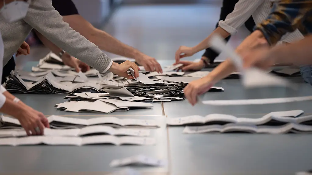 34943dcbae8980d5d2b4e3e0dbff2b11